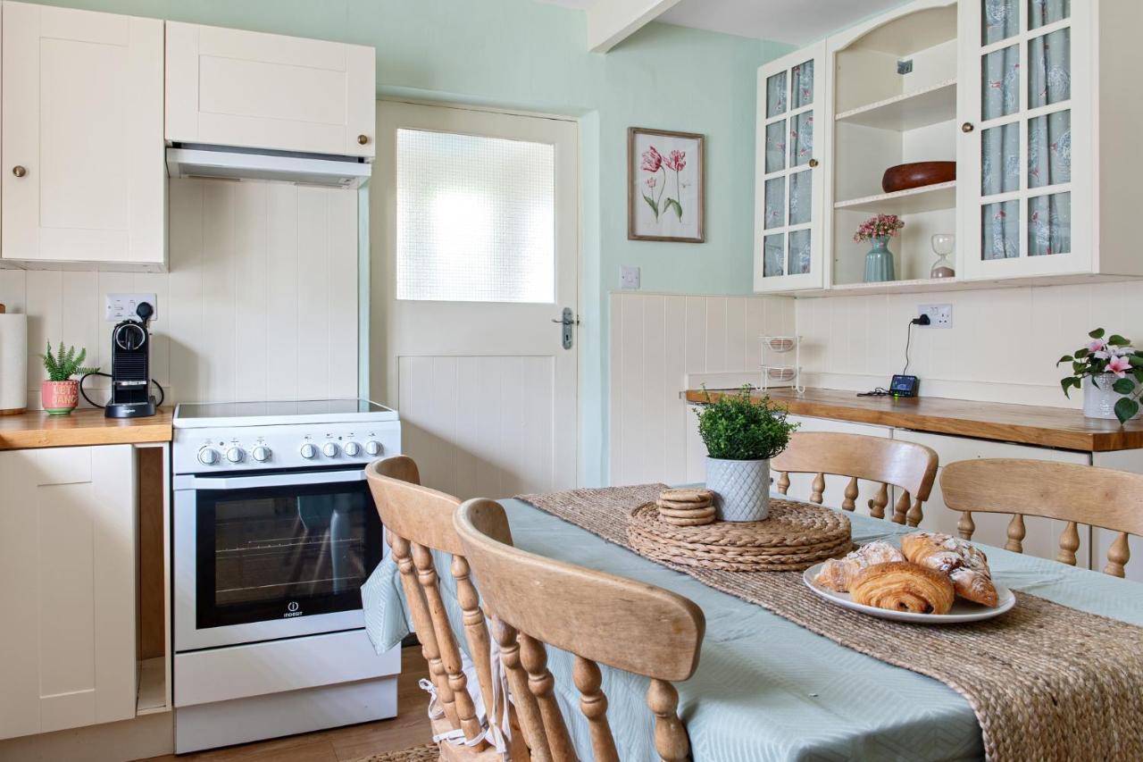 Beautiful 2 Bedroom Cottage In Oxton Oxton  외부 사진